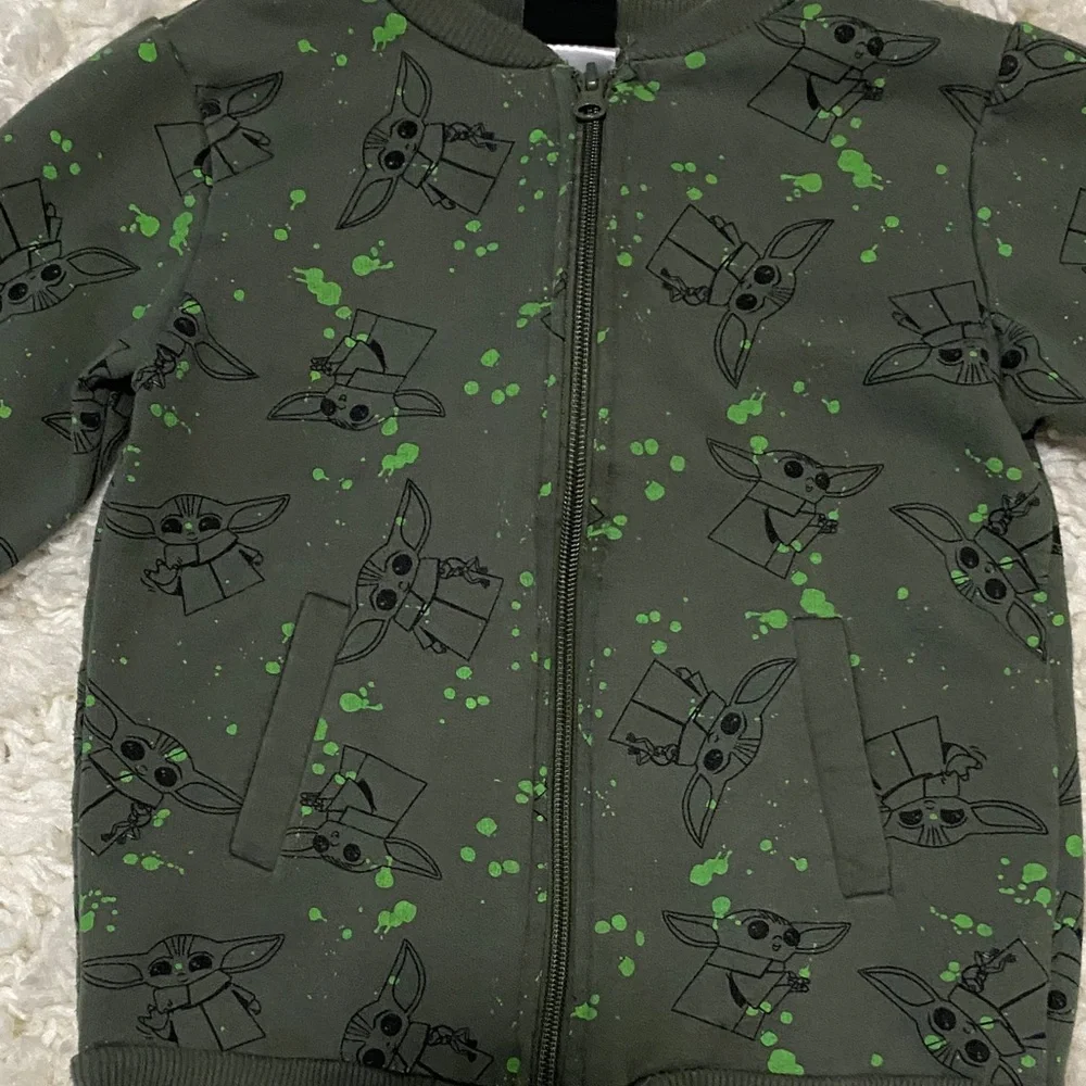 Star Wars boys size 6 yoda Green Zip-Up Jacket